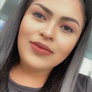 Meet your Posher, Mari